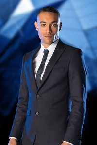 Scott became the first candidate to quit from a winning team